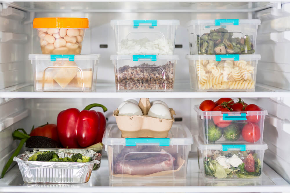 Jedzenie w lodówce - jak unikać marnowania jedzenia?